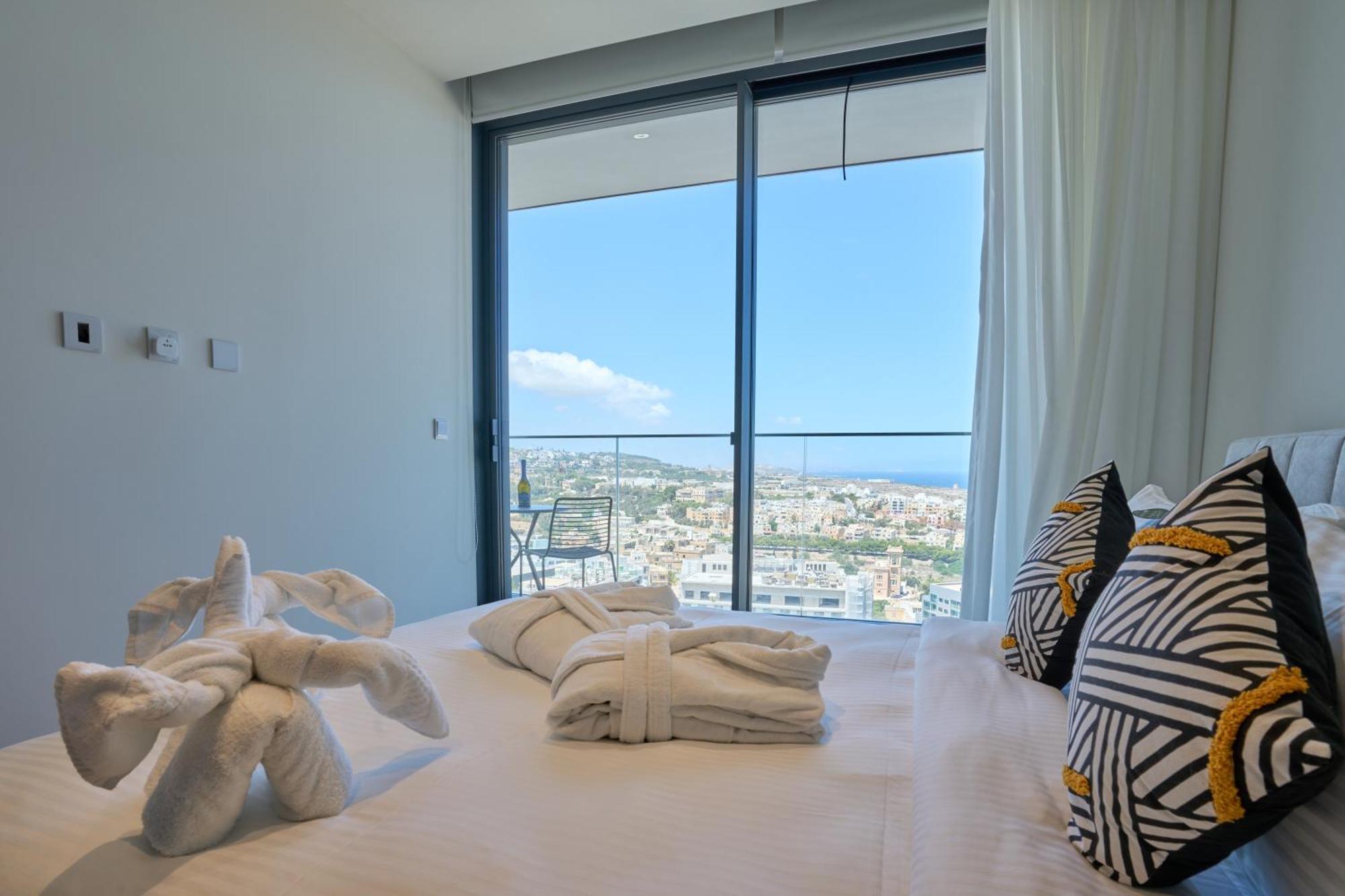 Chic 16th-floor With Stunning Sea Views *
