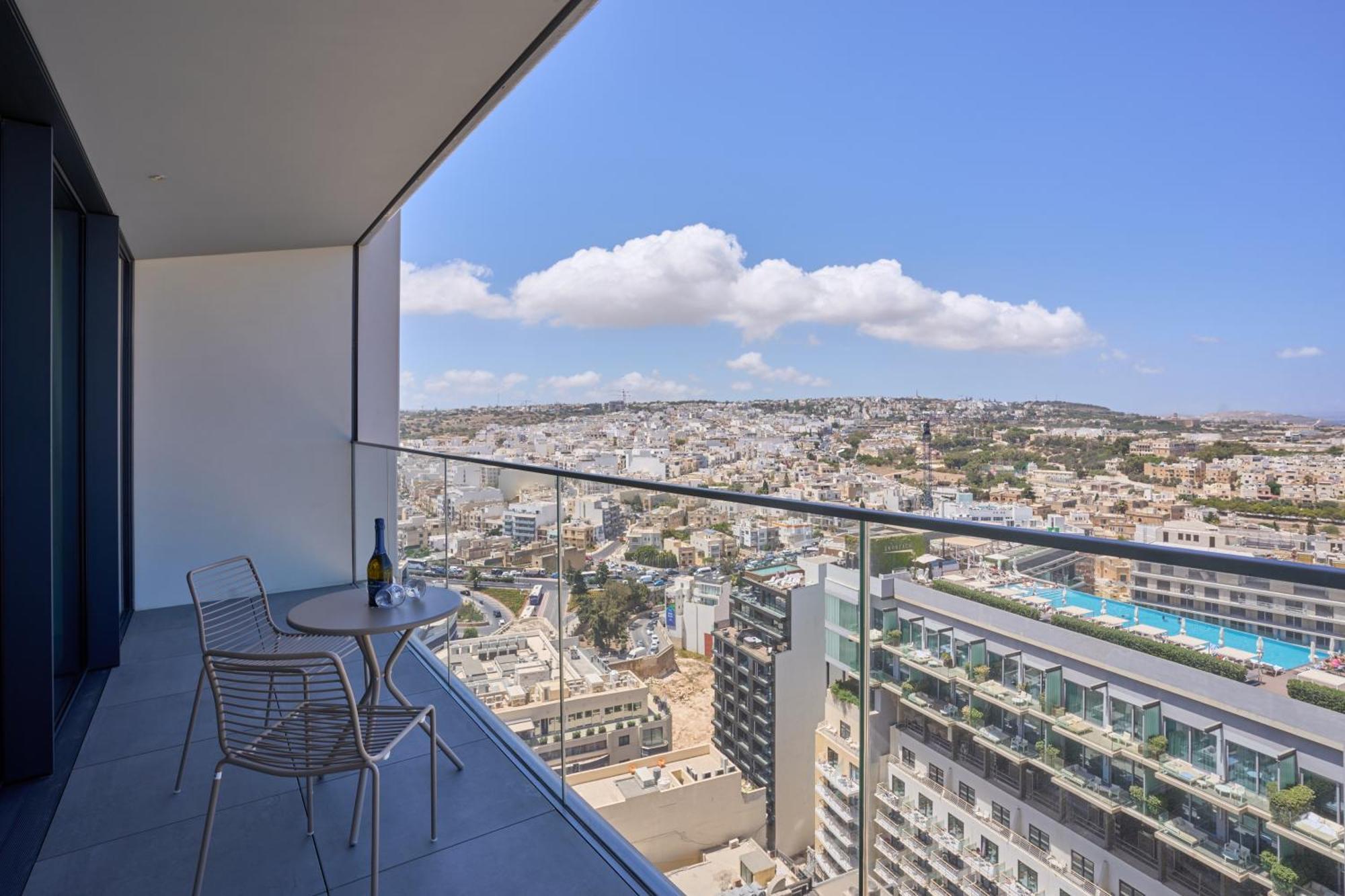 Chic 16th-floor With Stunning Sea Views Saint Julian's