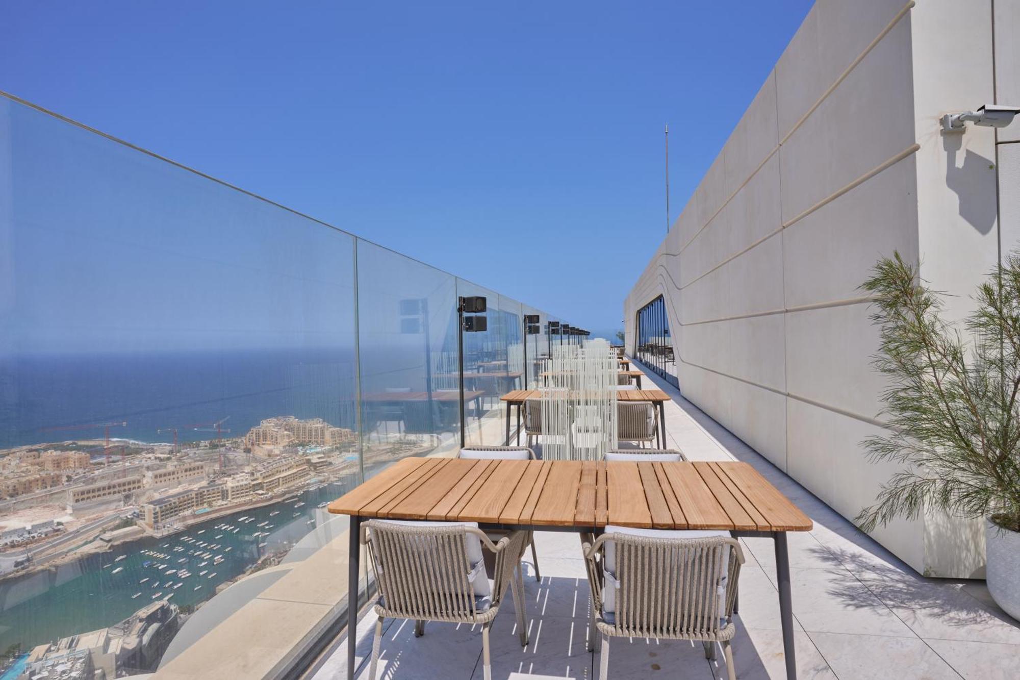 Apartment Chic 16th-floor With Stunning Sea Views Saint Julian's